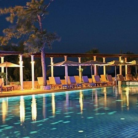 Columbia Beachotel Pissouri Bagian luar foto